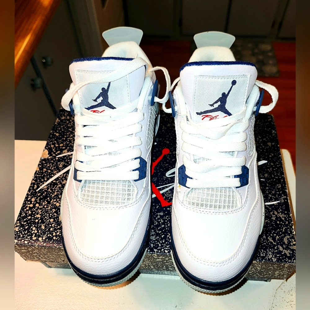 AIR JORDAN RETRO
